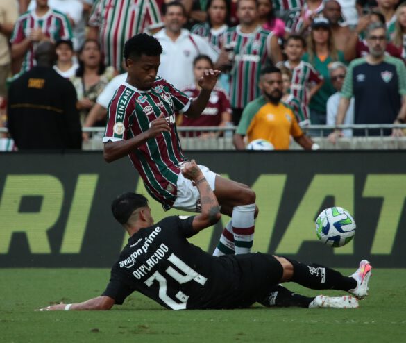 Botafogo leva a melhor nas divididas