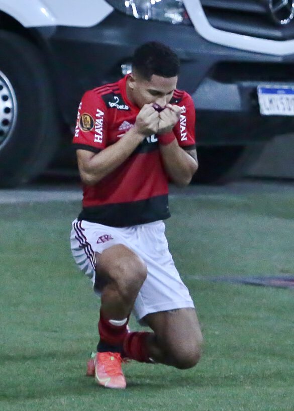 João Gomes marcou seu primeiro gol como profissional 